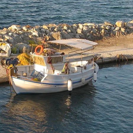 Apartment Marouso Molos (Paros)